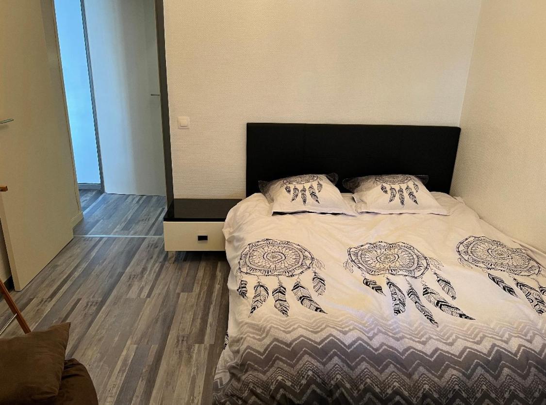 Appartement Proche Gare Routiere マントン エクステリア 写真